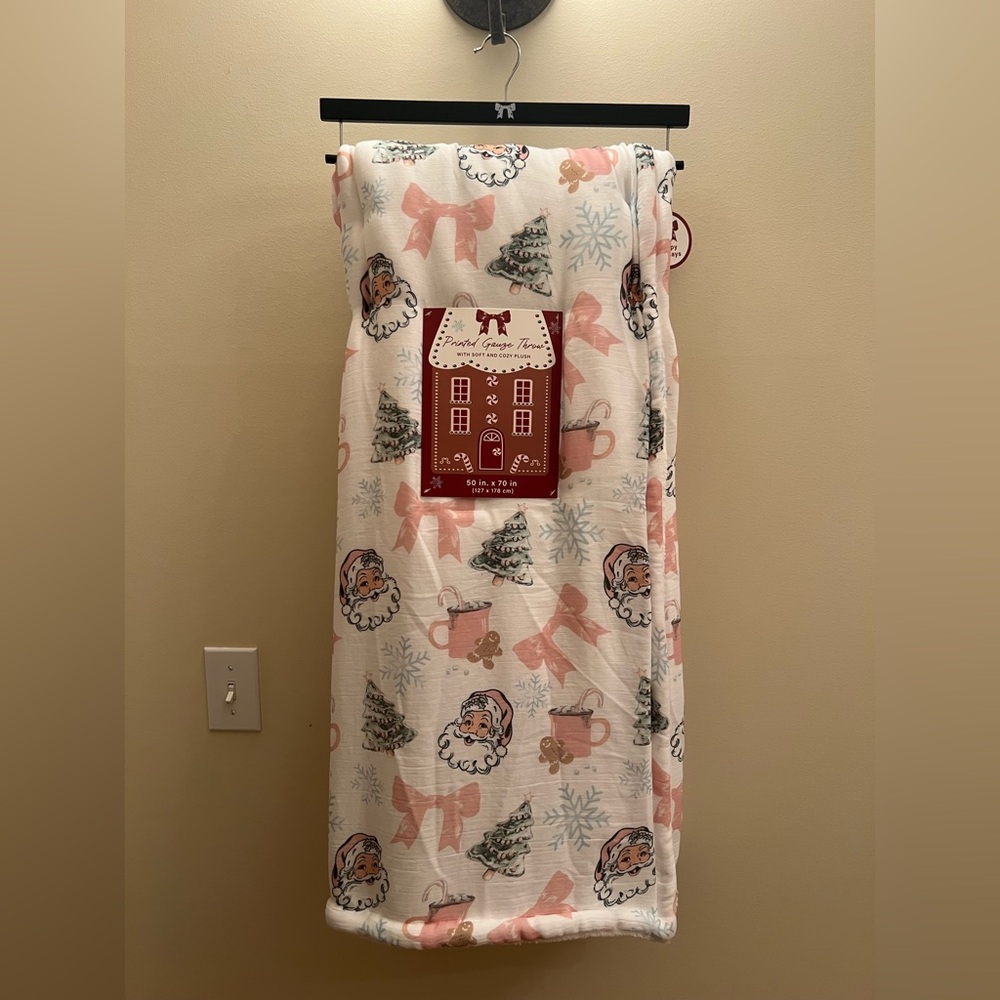 Printed Christmas Gauze Throw Blanket – Soft‎ Plush Lined – 50x70 – NEW